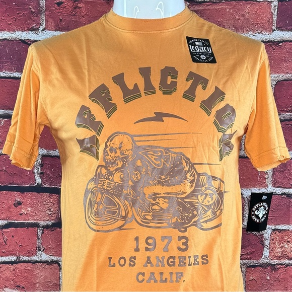 Legacy By Affliction Men's Short Sleeve Distressed Graphic T-shirt -Medium- NWT - Picture 2 of 9
